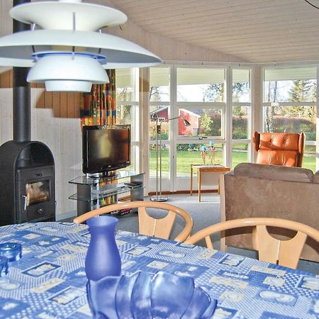 3 Bedroom Cozy Home In Fårvang Kültér fotó