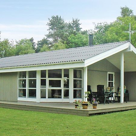 3 Bedroom Cozy Home In Fårvang Kültér fotó