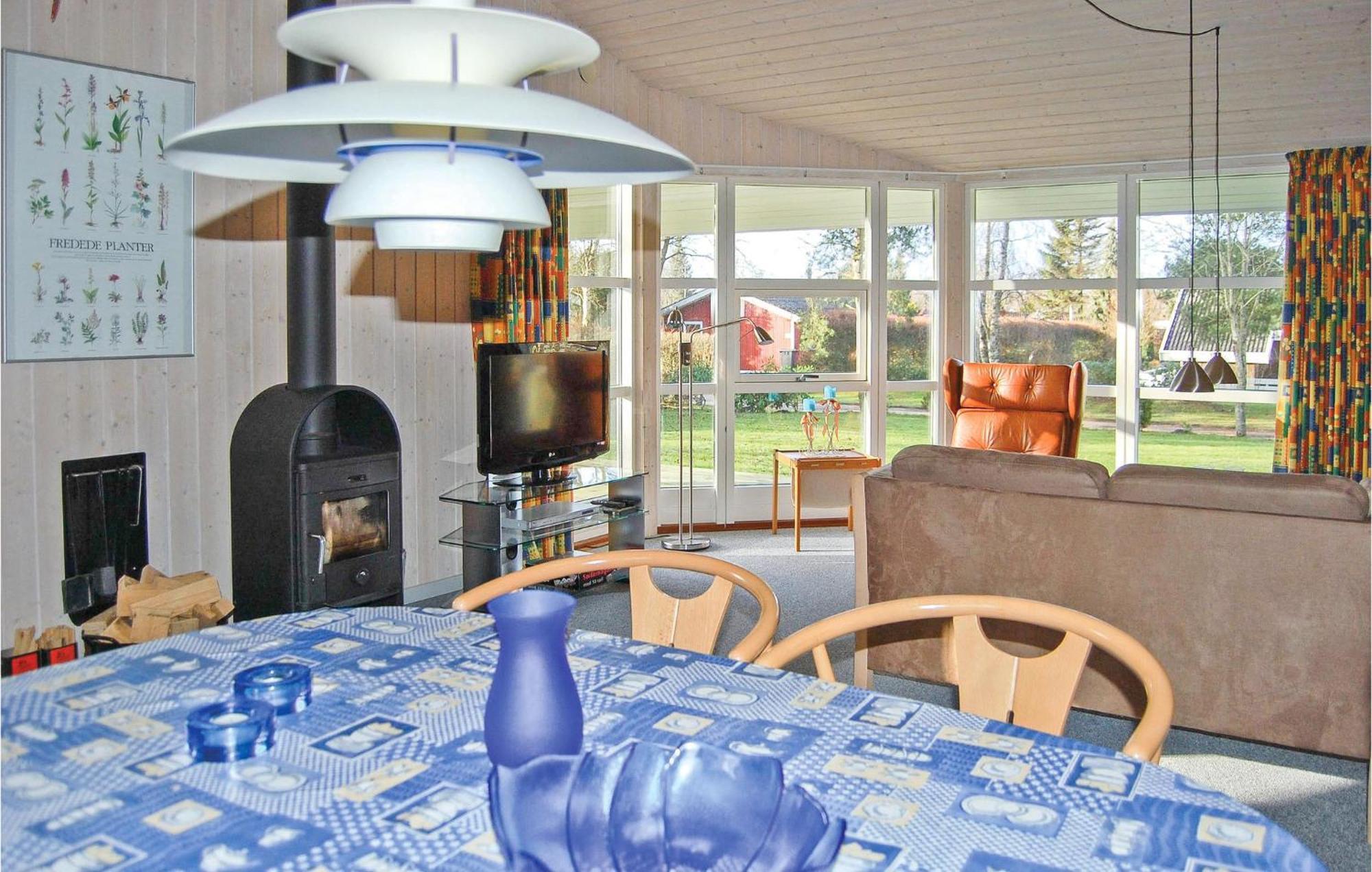 3 Bedroom Cozy Home In Fårvang Kültér fotó