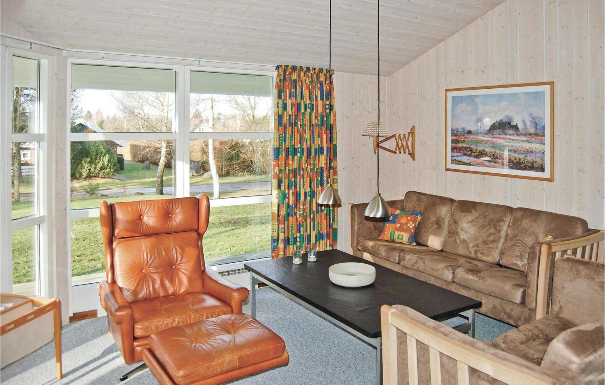3 Bedroom Cozy Home In Fårvang Kültér fotó